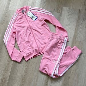 Kida adidas track suit pink